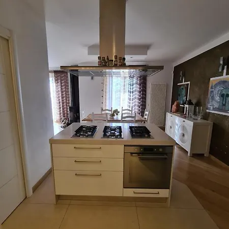 Casa Di Anna A Perugia شقة تورجانو